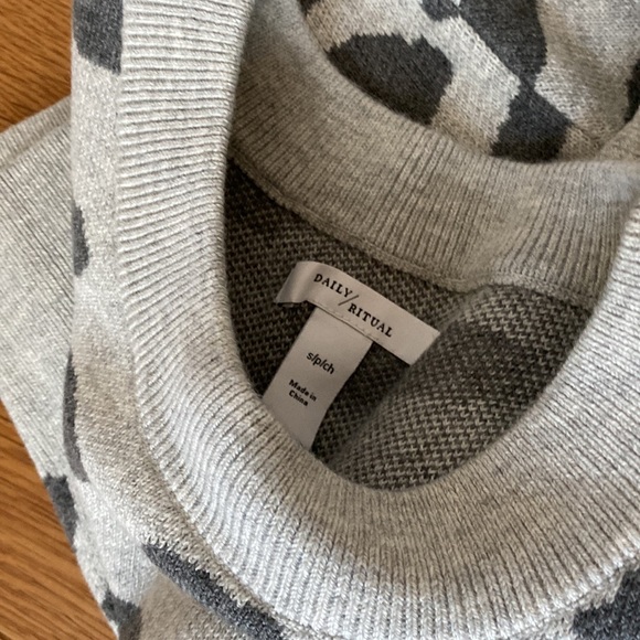 New! Daily Ritual Sweater - Picture 7 of 7